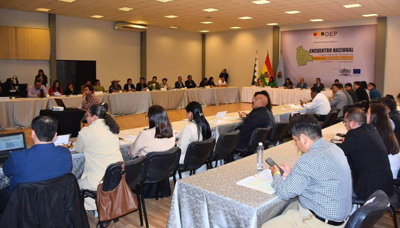 “Ya no más fallos”: El TSE abre mesas regionales para consolidar nuevas leyes electorales, todo comienza en Santa Cruz 