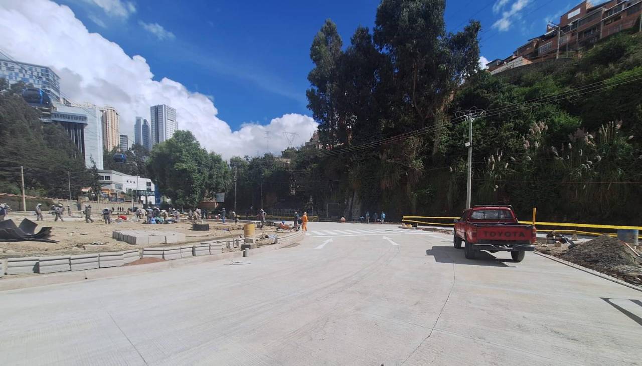 Habilitan el distribuidor de la Gruta de Lourdes; las obras en las avenidas La Paz y del Poeta ingresan en la recta final