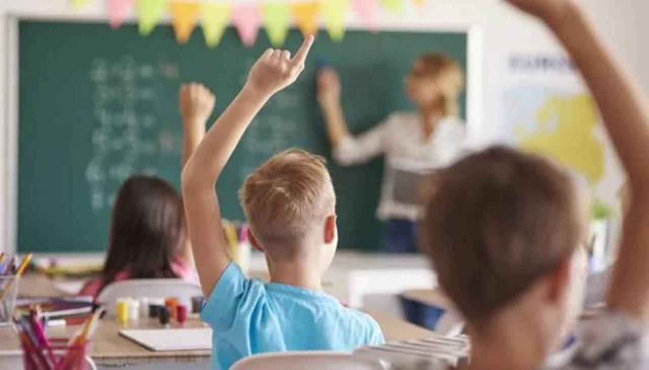 Si hubo afectación por conflictos cada distrital de Educación debe evaluar medidas y reponer días de clase perdidos, señala viceministro