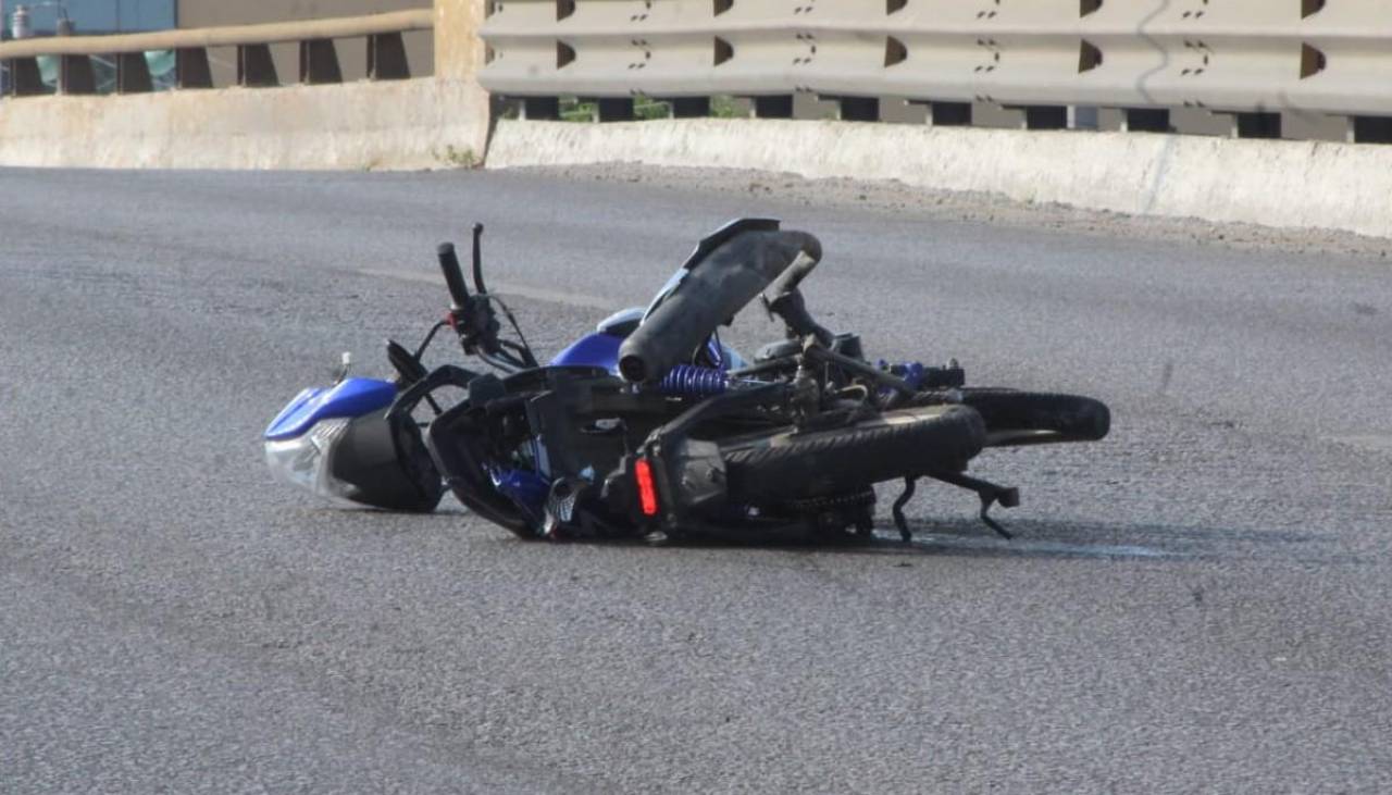 Conductor de volqueta arrolló y mató a un motociclista y luego se dio a la fuga