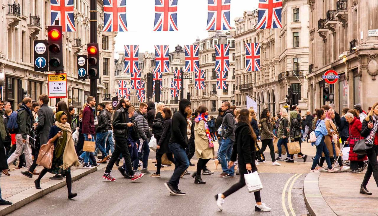 Peatonalizan parcialmente la famosa Oxford Street de Londres
