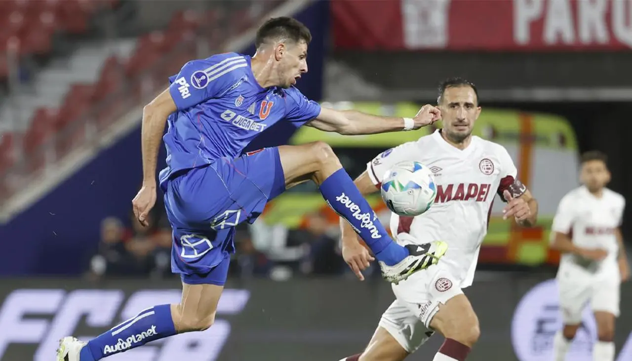 ‘U’ de Chile logra agónico empate ante Lanús en ‘semis’ de la Sudamericana