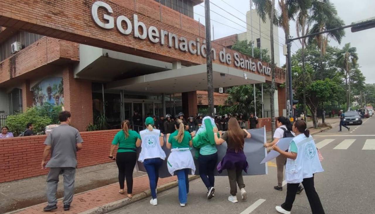 Gobernación cruceña convoca al Fesirmes a reunión y comprometen pago de salarios para fines de enero 