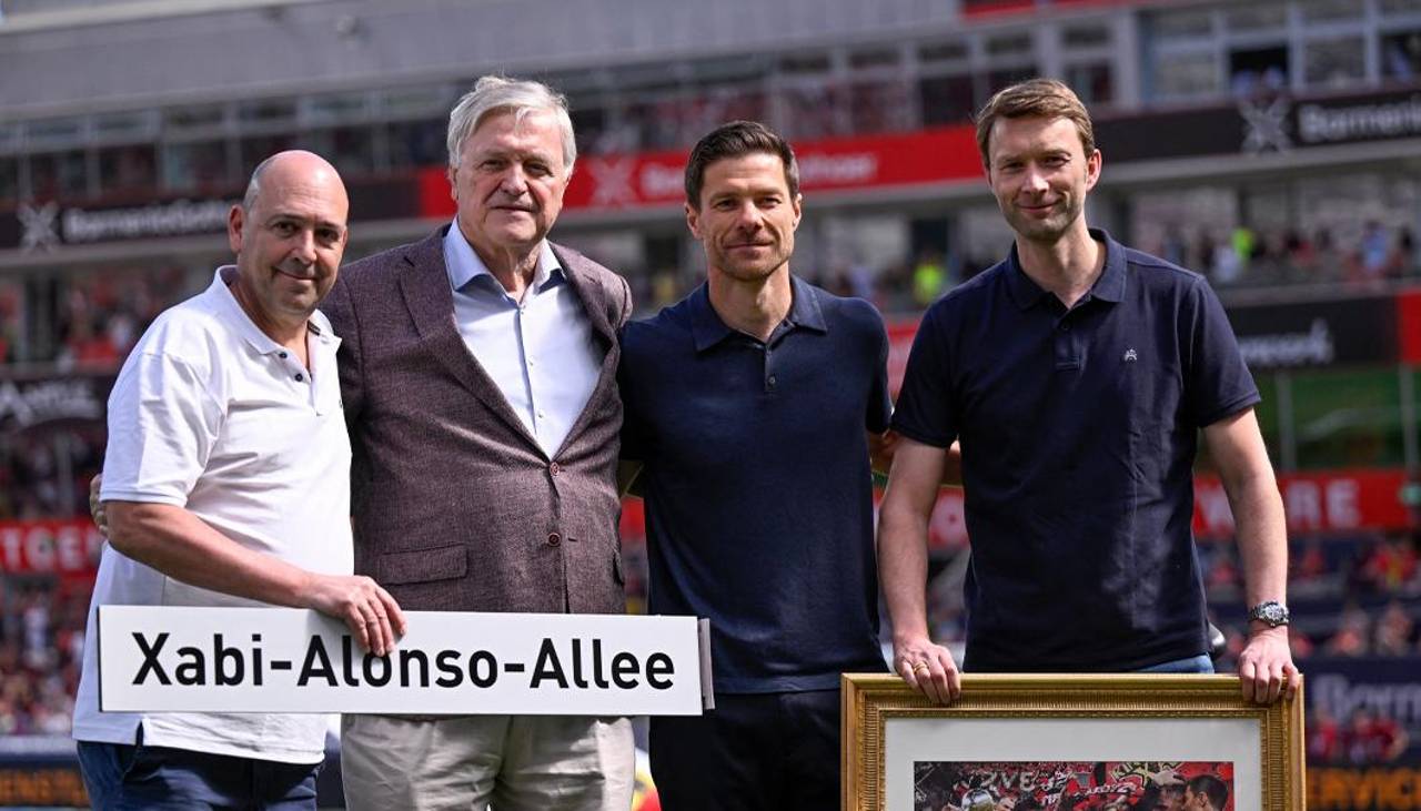 Xabi Alonso se despide del Leverkusen con derrota ante Borussia Dortmund