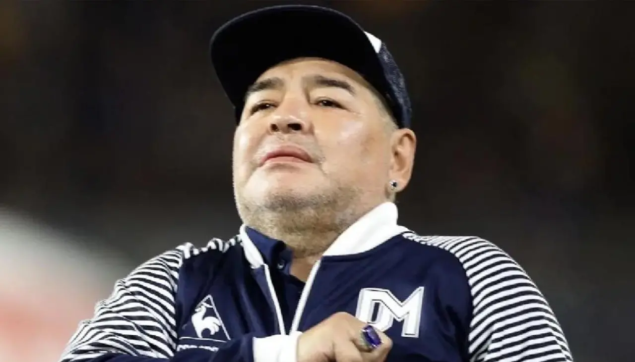 Internación de Maradona fue “una puesta en escena”, dijo su hija en juicio