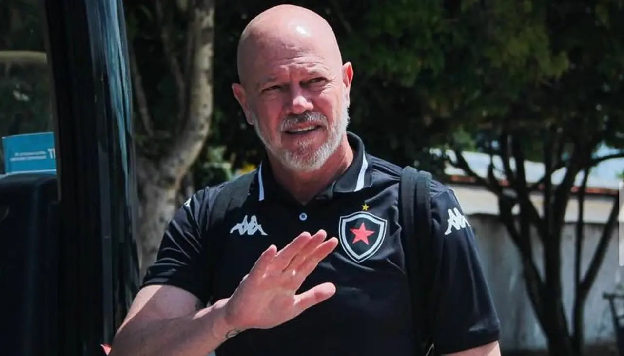 Botafogo de Paraíba despide al técnico Antonio Carlos Zago tras seis partidos
