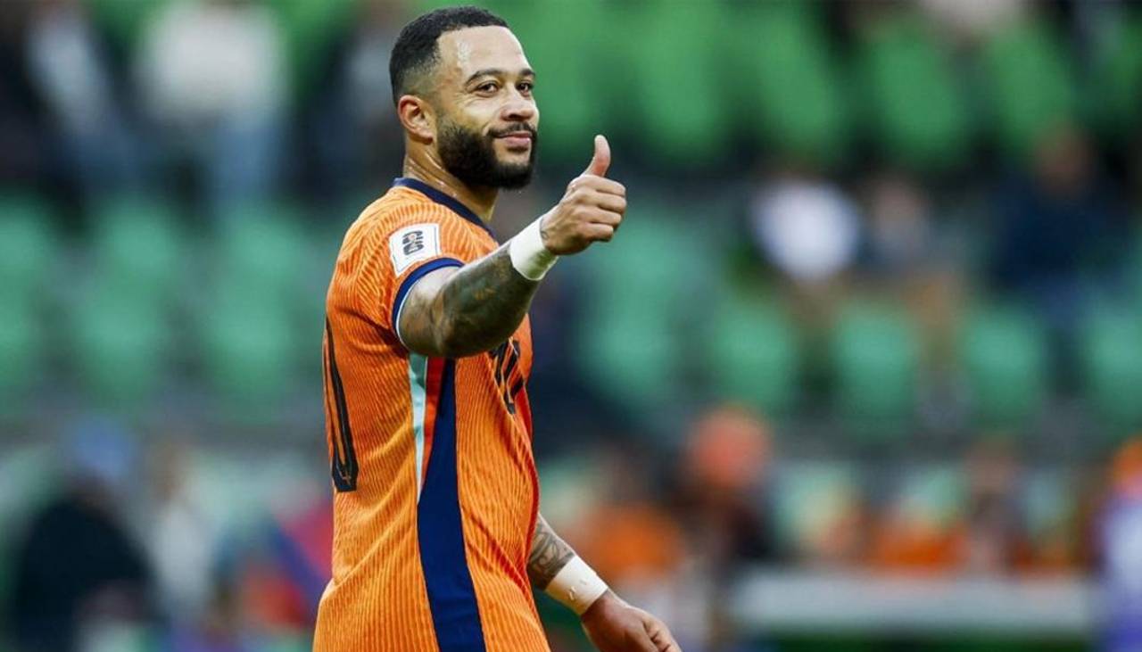 Países Bajos convoca a Memphis Depay para el Mundial, pese a su forma física