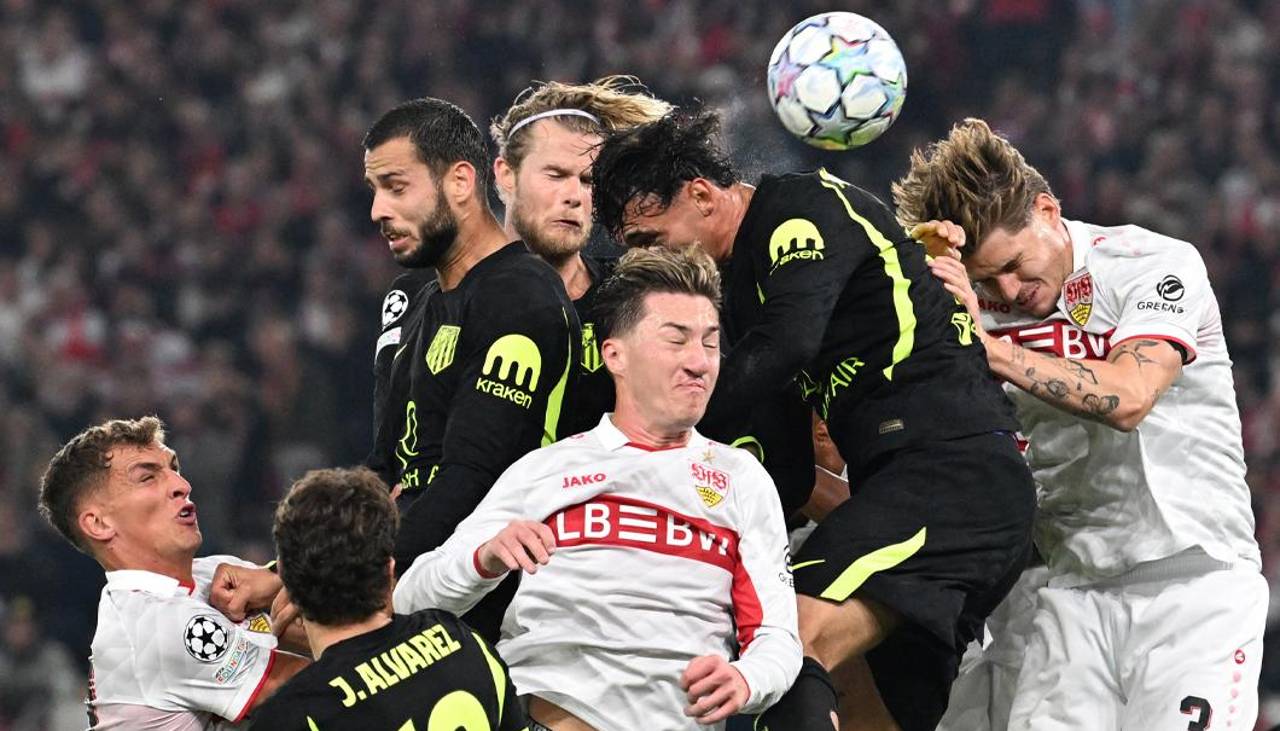 Julián Álvarez rescata al Atlético Madrid de una derrota en campo del Stuttgart