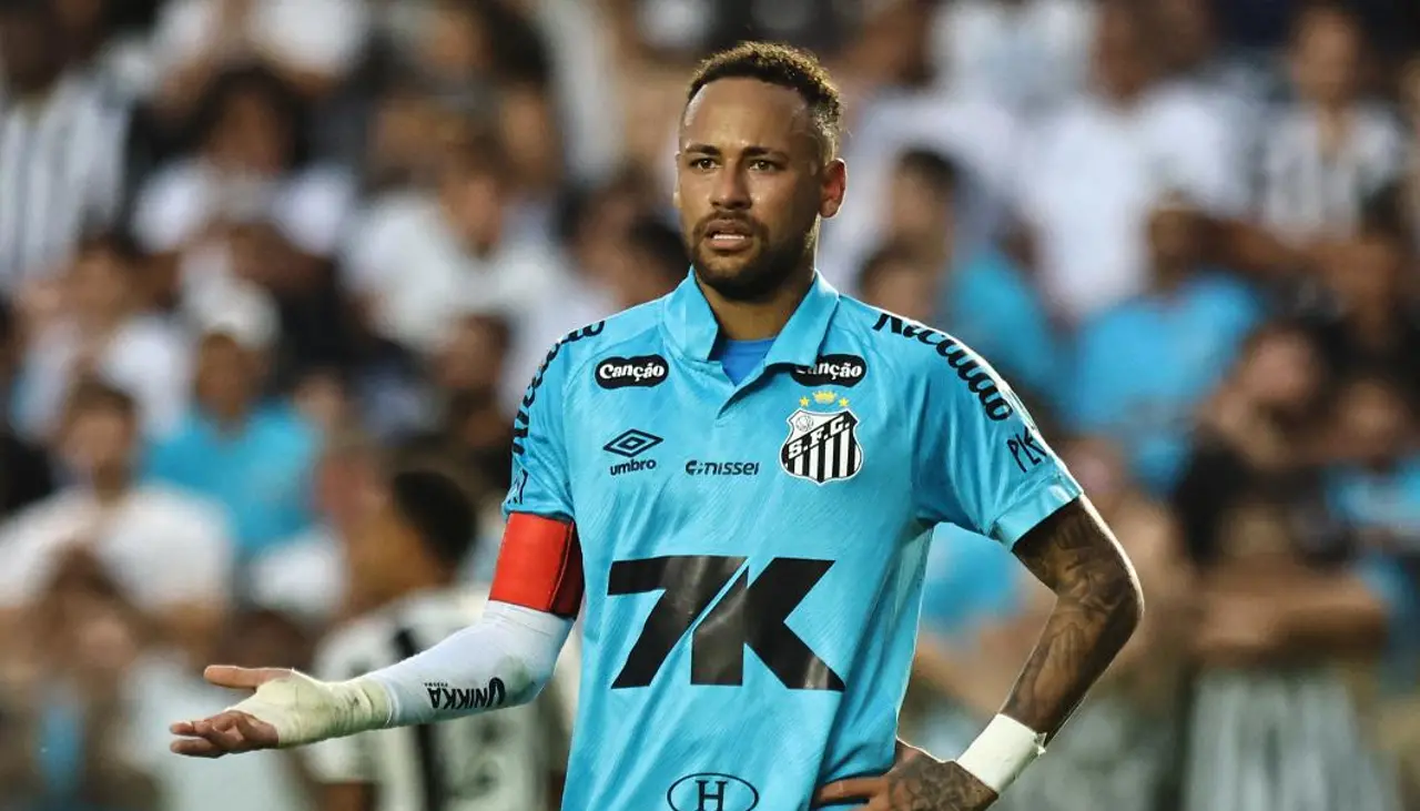 Neymar sufre nueva lesión y es duda en Brasil para jugar ante Bolivia en El Alto