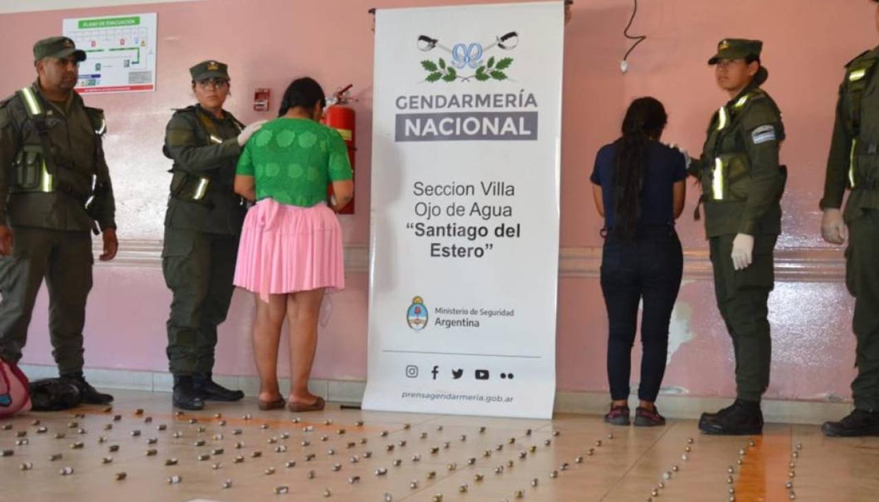 Cuatro mujeres bolivianas fueron detenidas en Argentina transportando droga 