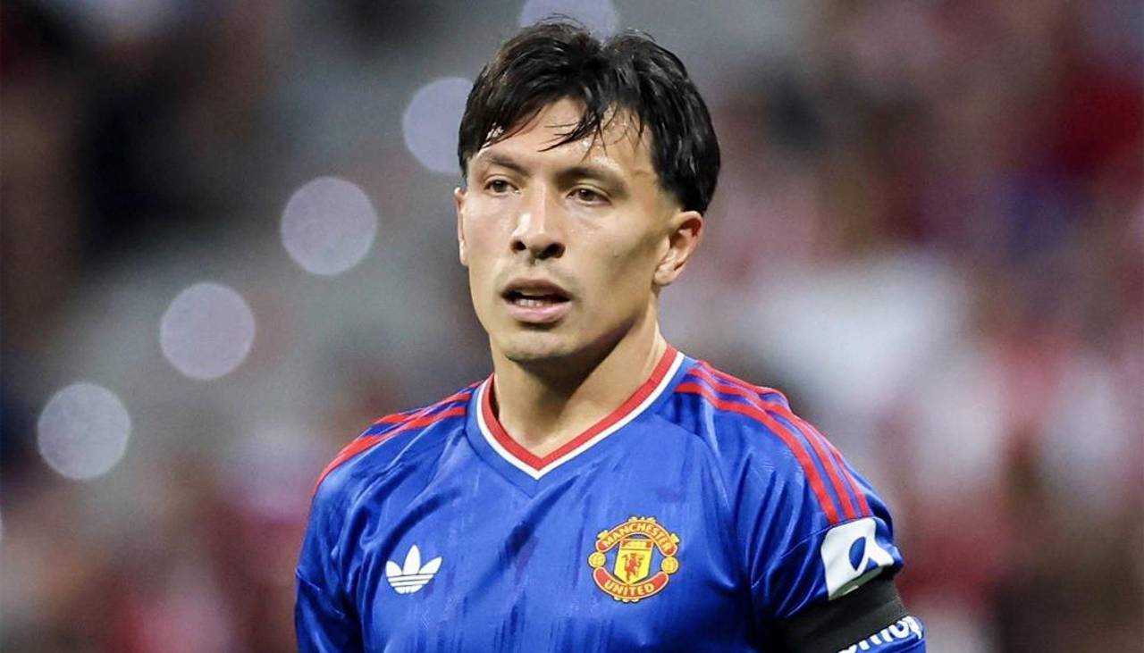 Lisandro Martínez pide disculpas por criticar a la directiva del Manchester