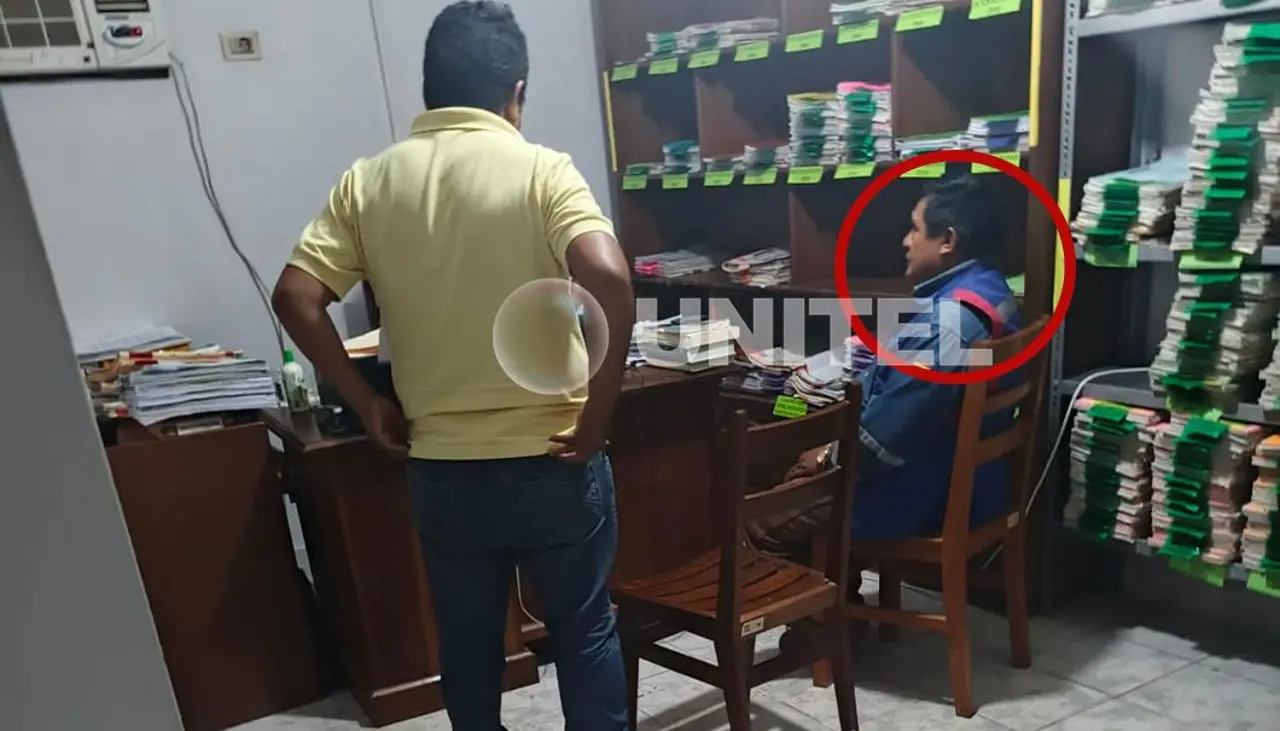 Dictan detención domiciliaria para Felipe Cáceres, el exzar antidroga de Evo Morales