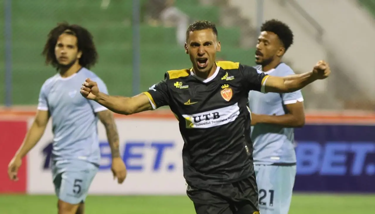 Real Oruro le pone freno a Aurora con un triunfo lleno de goles en el Bermúdez