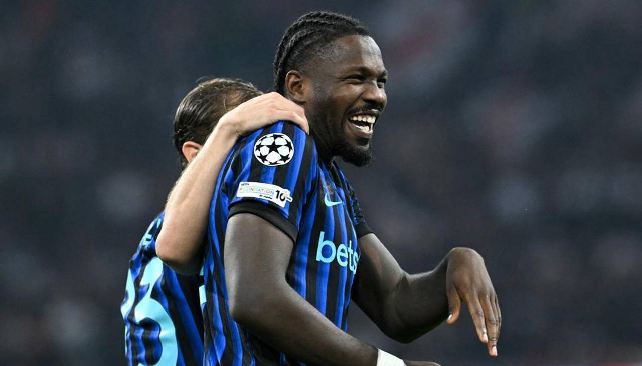 Inter de Milán doblega al Ajax con un doblete de Marcus Thuram