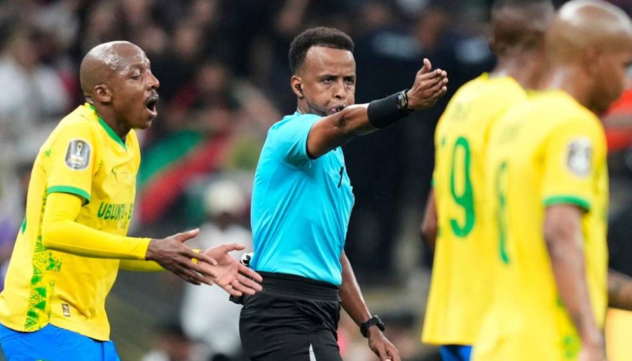 EEUU defiende rechazo a visas del árbitro somalí y miembros de la selección iraní
