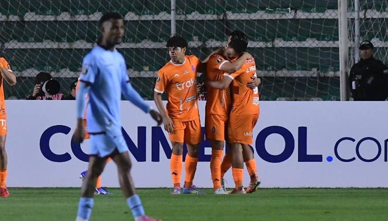 Bolívar se aplaza de local tras empatar ante Deportivo La Guaira en La Paz