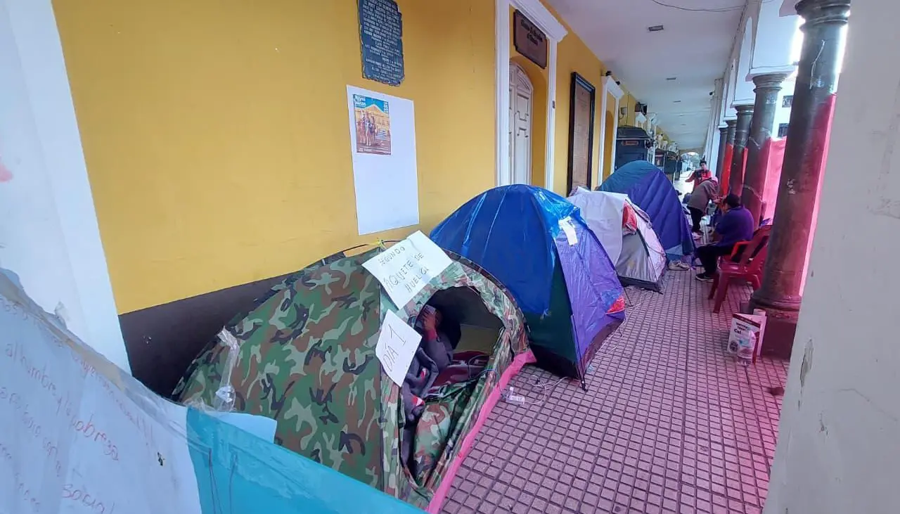 Cochabamba: Juntas Vecinales piden reponer subvención a combustibles y se suman a la huelga de hambre