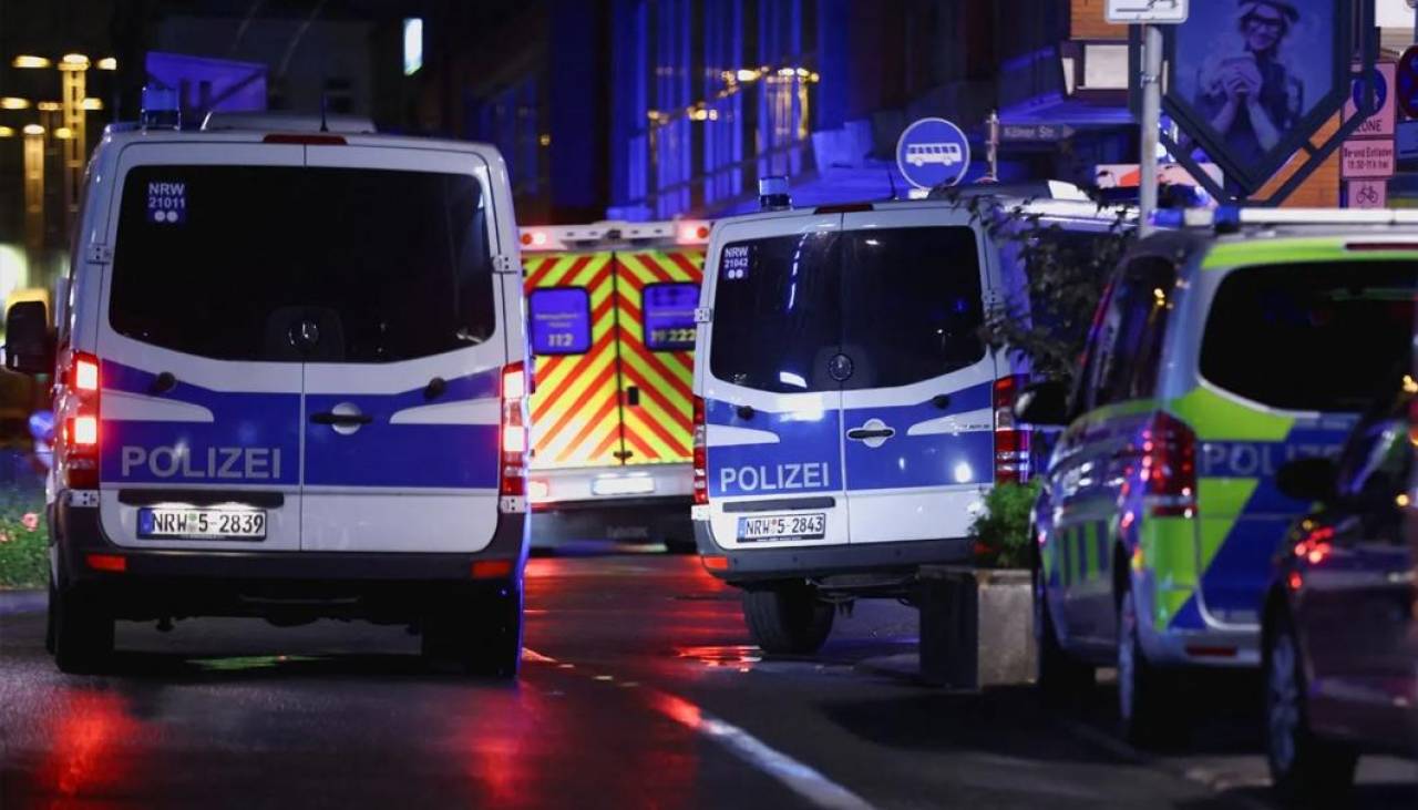 Imágenes sensibles: Un coche atropella a varias personas en un mercado navideño en Alemania