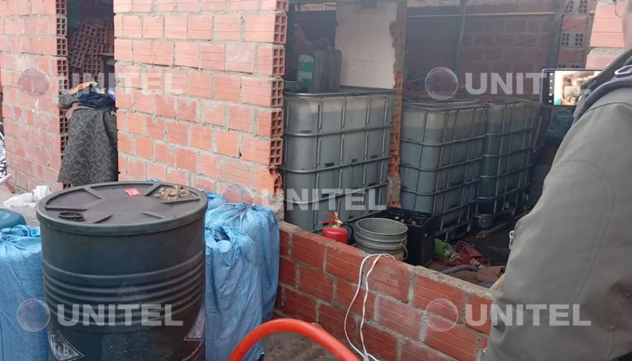 Hallan 7 mil litros de diésel en una vivienda de Senkata; hay una aprehendida 