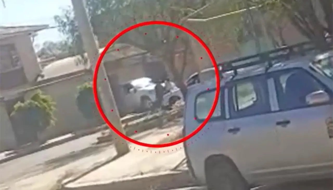 Familia sorprende a ladrones dentro de su casa cuando regresaba de almorzar