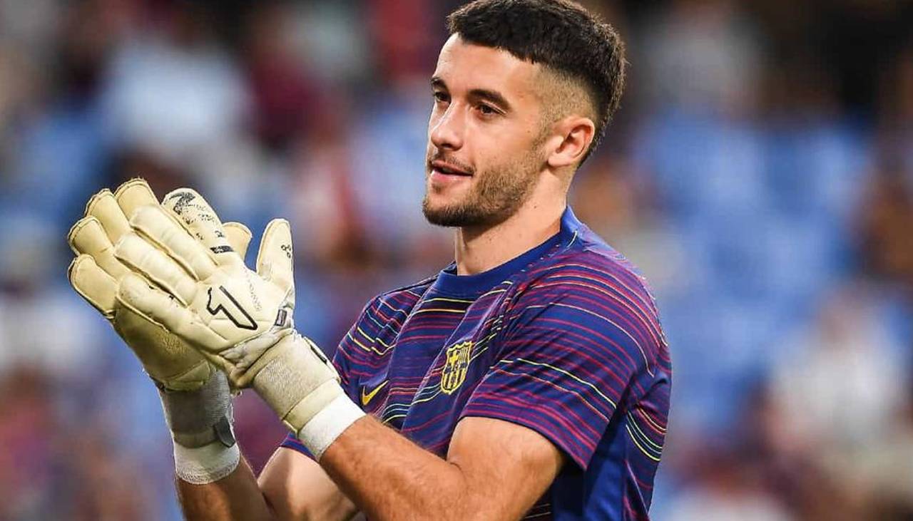 Barcelona inscribirá a Joan García ante la baja por lesión de Ter Stegen