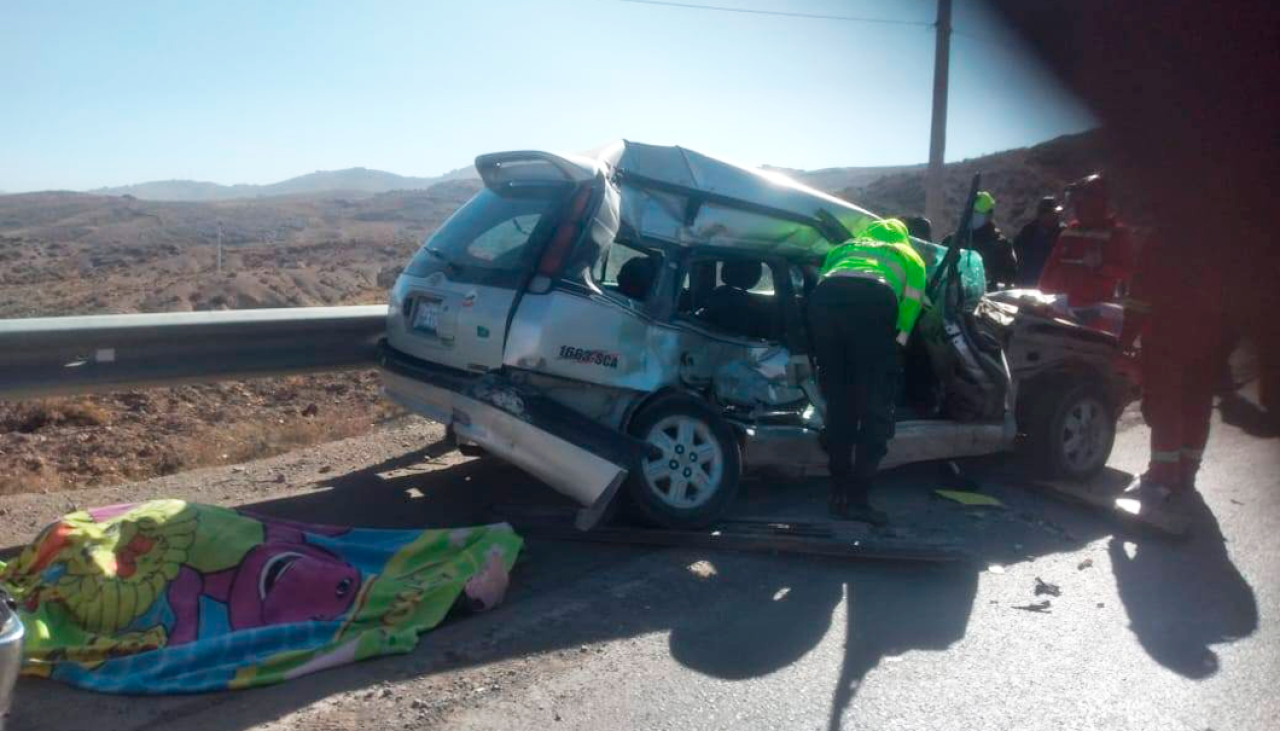 Un muerto y dos heridos, el saldo de un aparatoso accidente de tránsito en la ruta Potosí - Uyuni