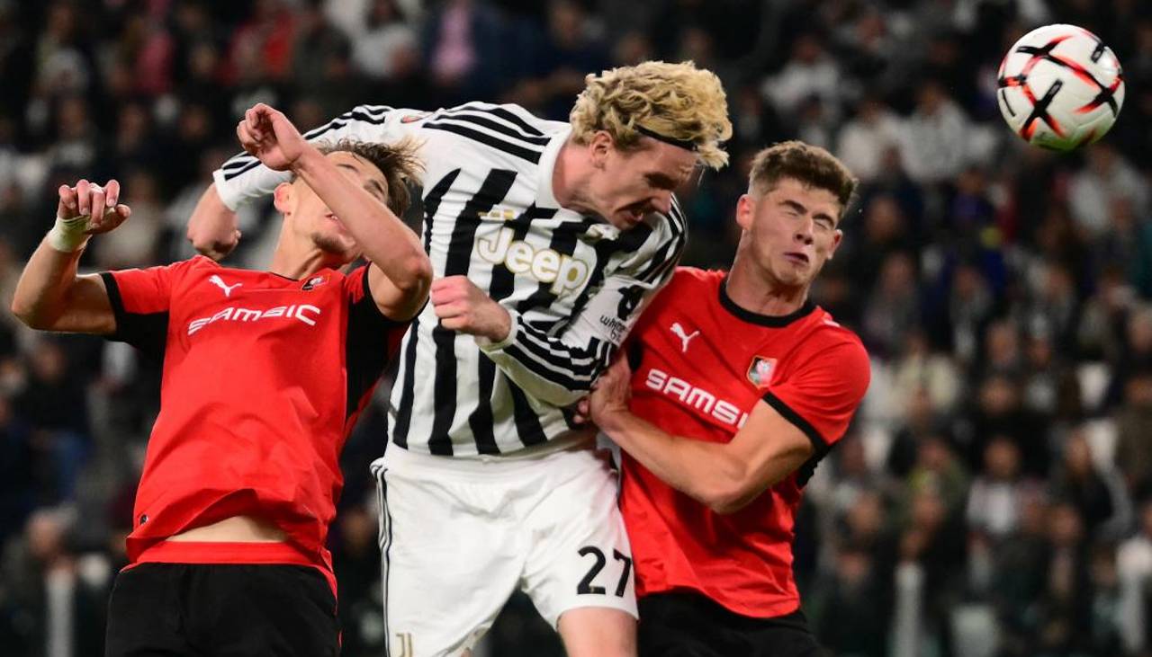 Juventus corta su racha triunfal en Europa League con un empate ante Rennes