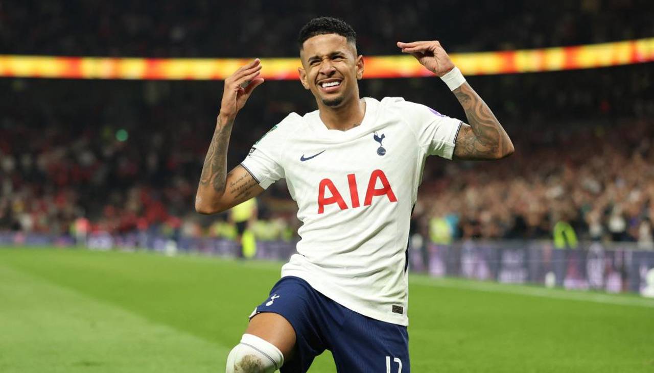 Savinho debuta en el Tottenham con un gol y con triunfo en la Copa de la Liga