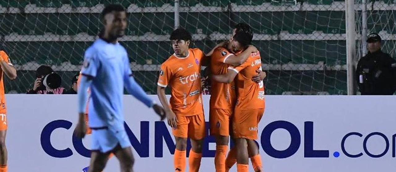 Bolívar se aplaza de local tras empatar ante Deportivo La Guaira en La Paz