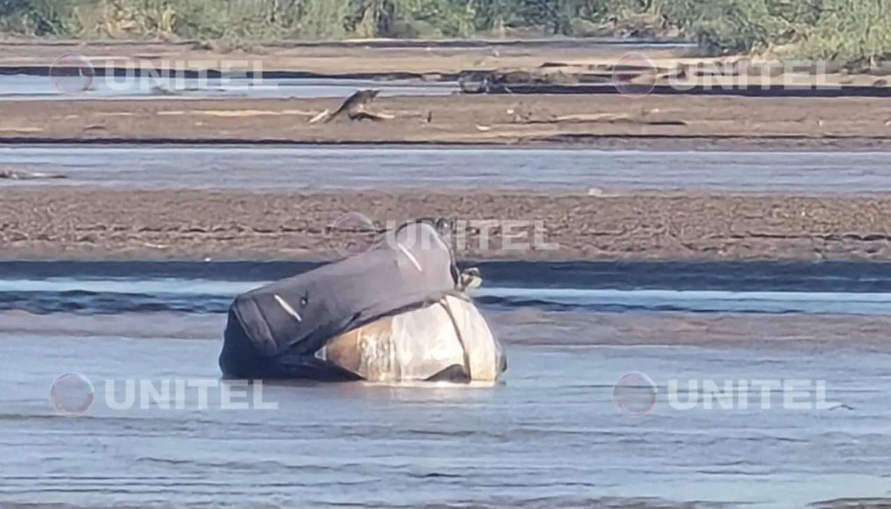 Hallan el cuerpo de un hombre al interior de una maleta en el río Piraí