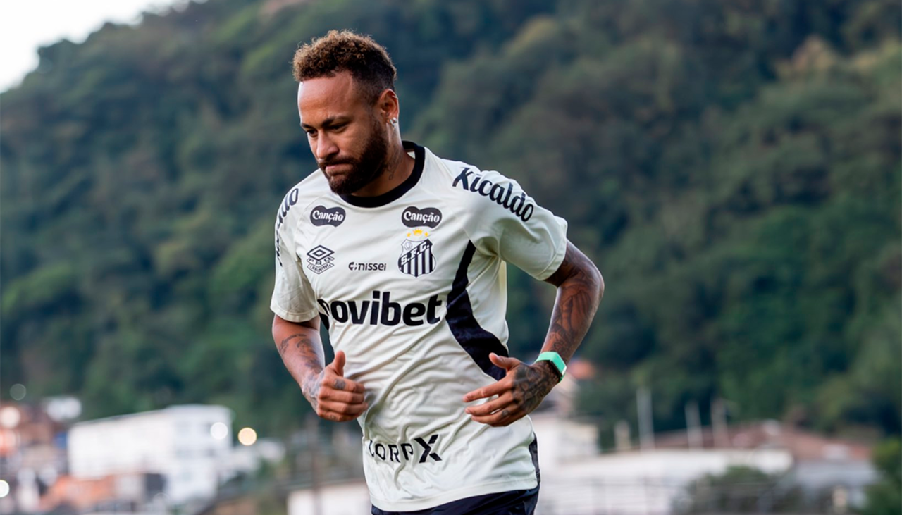 Neymar termina sus vacaciones para incorporarse al Santos tras el Mundial