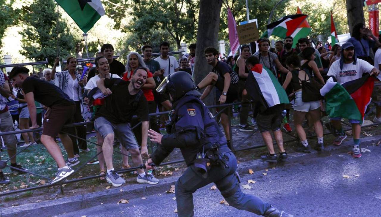La última etapa de la Vuelta a España fue suspendida por manifestaciones pro-palestinas