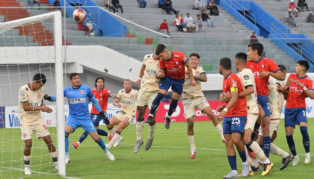FC Universitario evita el triunfo de Wilstermann con gol a los 98 minutos