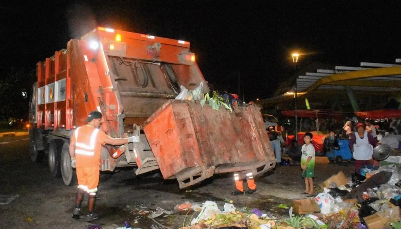 Falta de combustible afecta el recojo de basura en la capital cruceña, señala Emacruz 