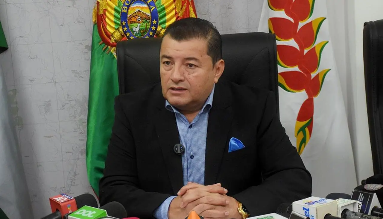 Fiscalía pide la detención preventiva de Fernández, quien espera audiencia en una clínica en calidad de aprehendido