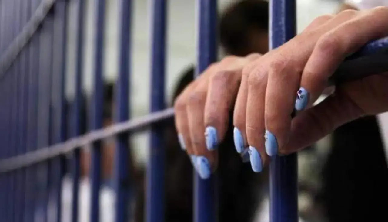 Un hombre que fue ‘pildoreado’ citó a las mujeres y logró que la Policía las aprehenda