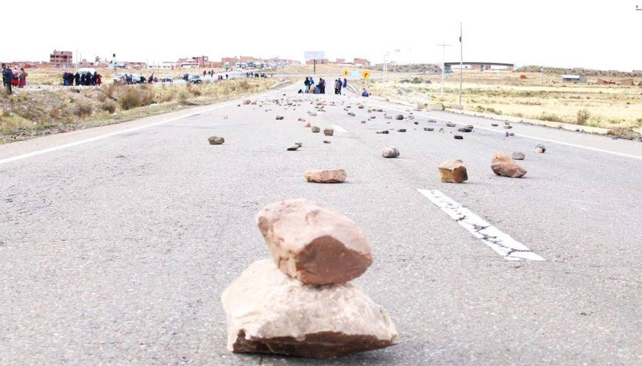 Bolivia registra 67 puntos de bloqueo, 50 está en La Paz