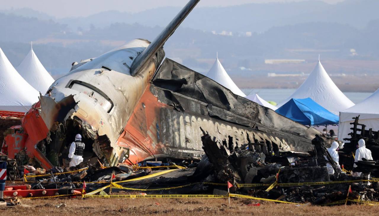 Prohíben salida de Corea del Sur al presidente de aerolínea Jeju Air tras accidente fatal