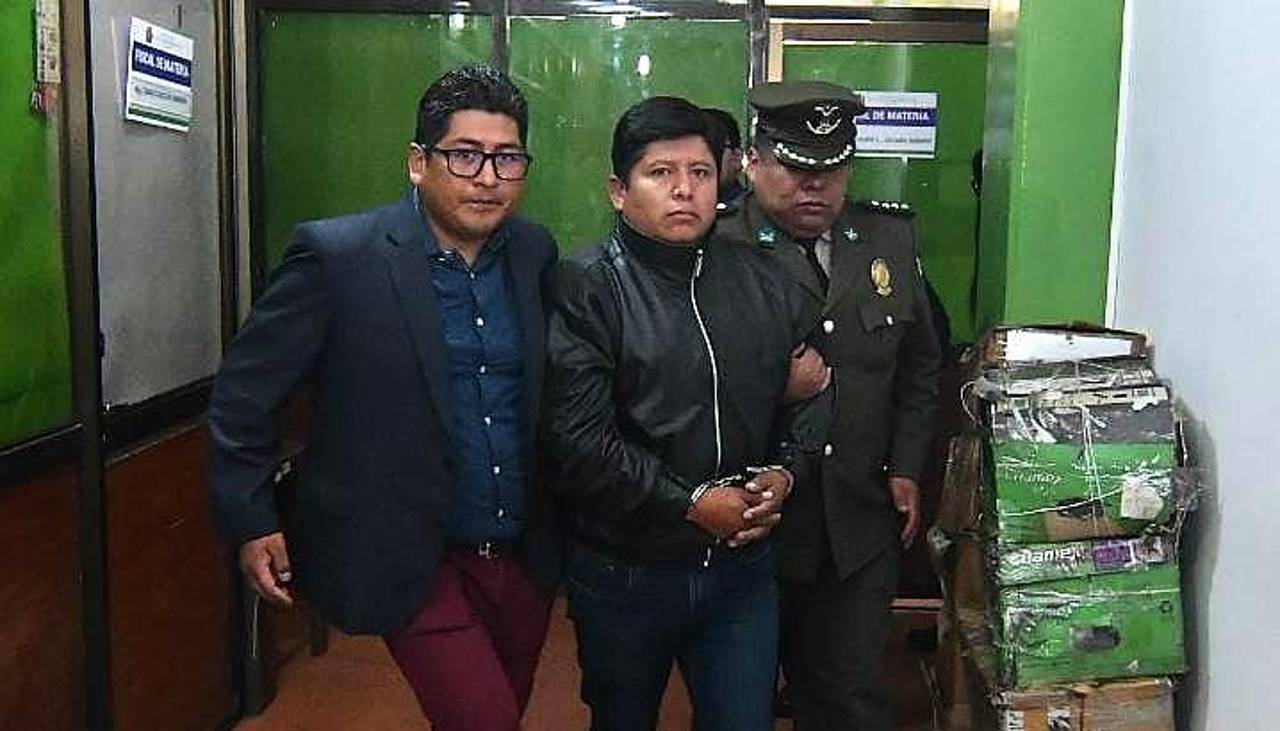 Juan Carlos Huarachi está como “detenido preventivo” y es trasladado a La Paz, dice abogado