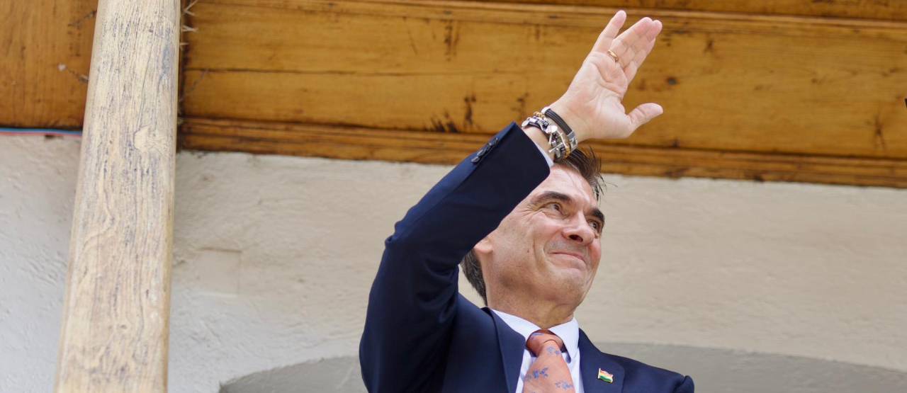 Tras recibir la credencial de presidente, Paz llama a los bolivianos a la unidad, y a las regiones y políticos a la concertación