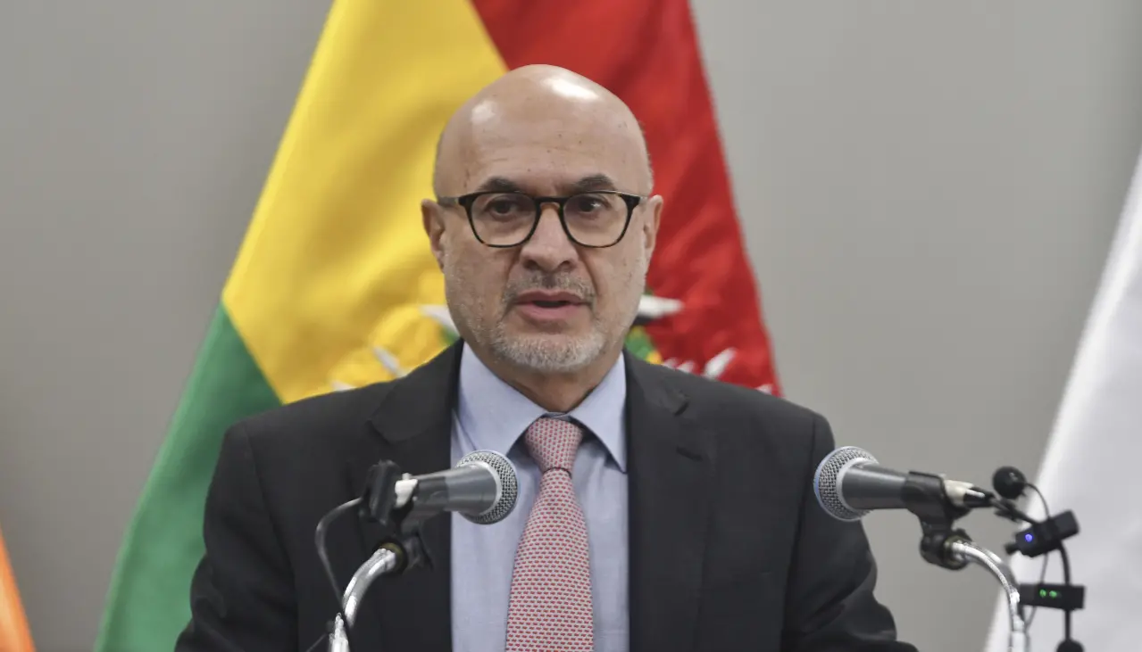 “Sorprende ver unidos a los que se decían extremos y opuestos”, dice Lupo ante protestas por la eliminación de la subvención