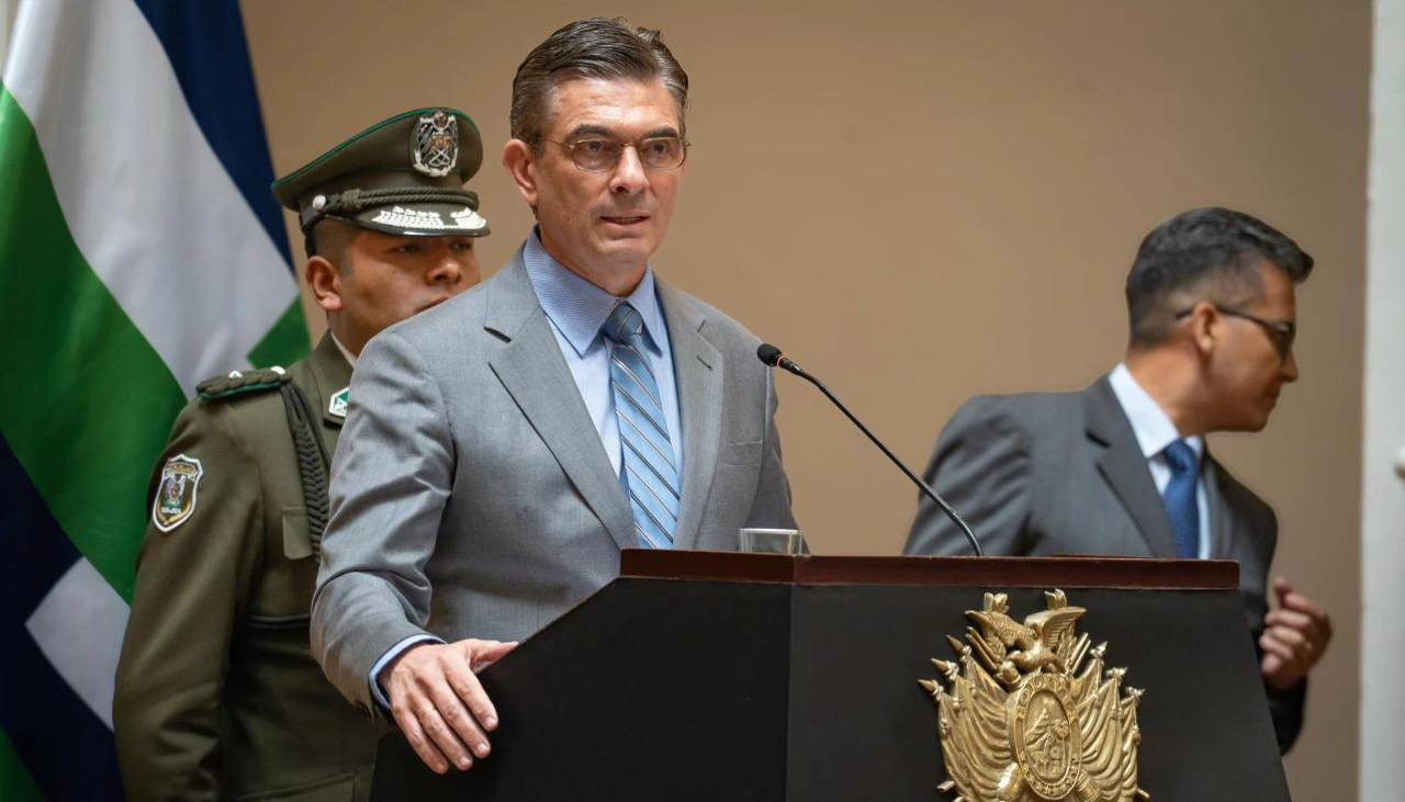 “Los conflictos políticos no son importantes”, así respondió Paz a la convocatoria de Lara para interpelar al ministro de Hidrocarburos