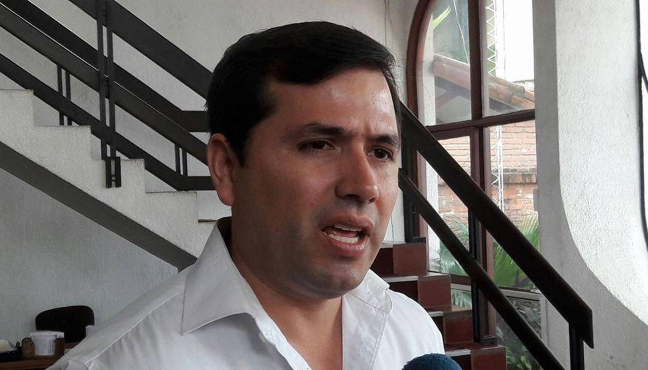 Senador Roca denuncia “consorcio de jueces” y cuestiona la liberación de Zeballos en el caso maletas