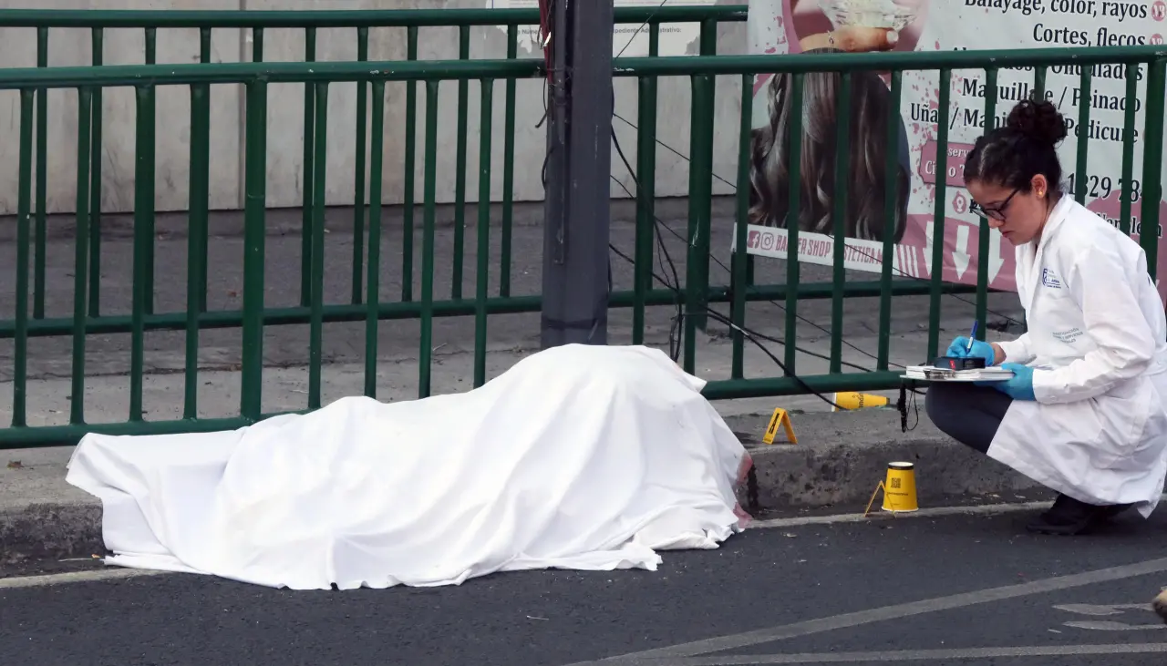 Asesinan a tiros a la secretaria particular y un asesor de jefa de Gobierno de Ciudad de México