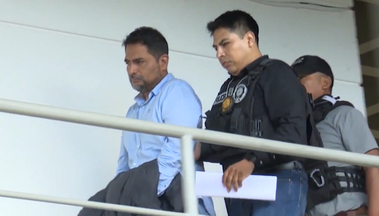 Otorgan detención domiciliaria a pastor peruano acusado de estupro, pero seguirá en la cárcel por otro proceso