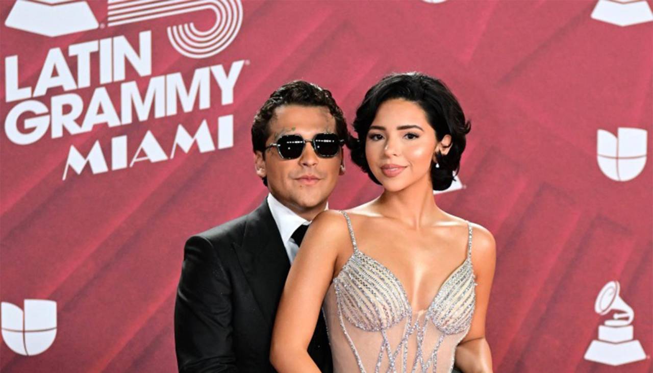 Las miradas en Christian Nodal y Ángela Aguilar en los Latin Grammy, así llegaron a la ceremonia 