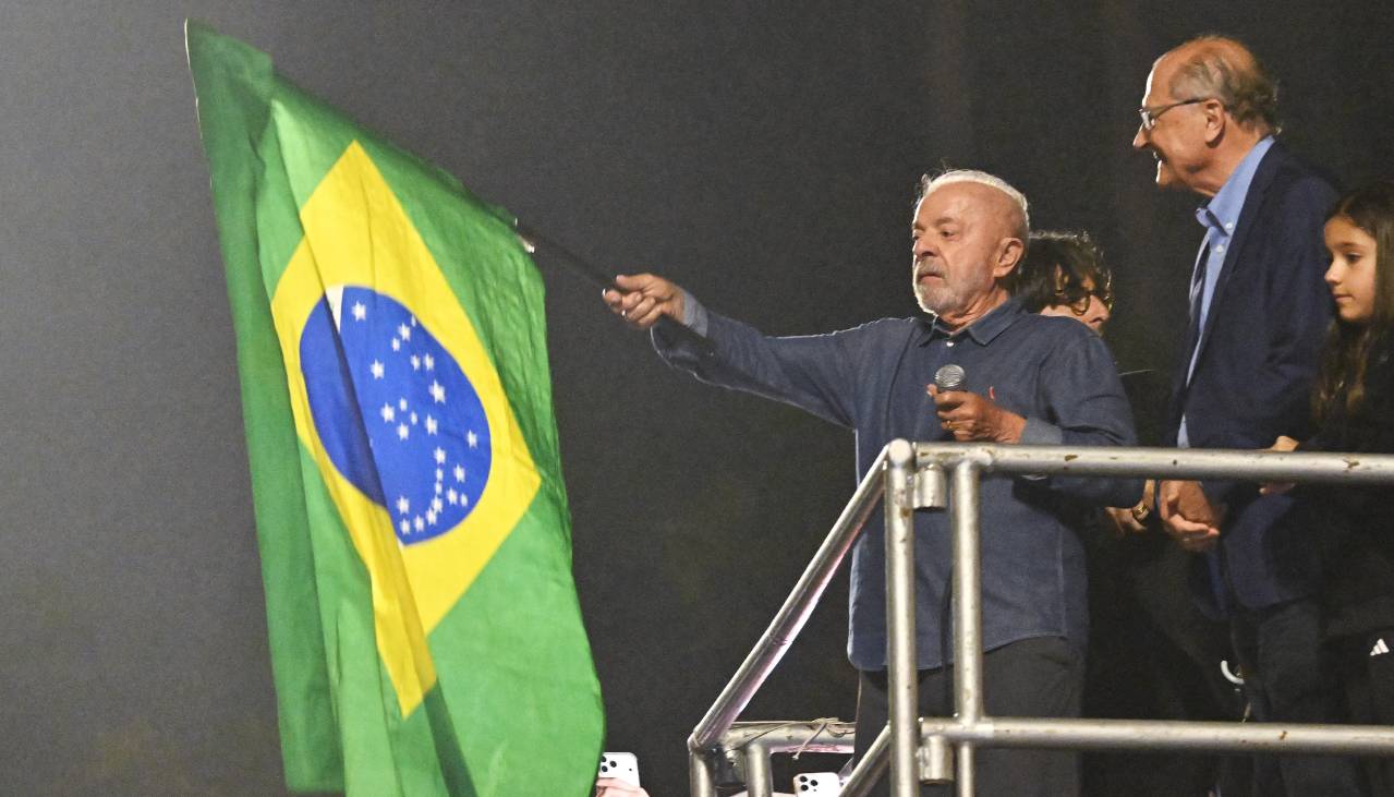 Lula gana un cuarto mandato inédito en Brasil contra Bolsonaro, que desconoce el resultado