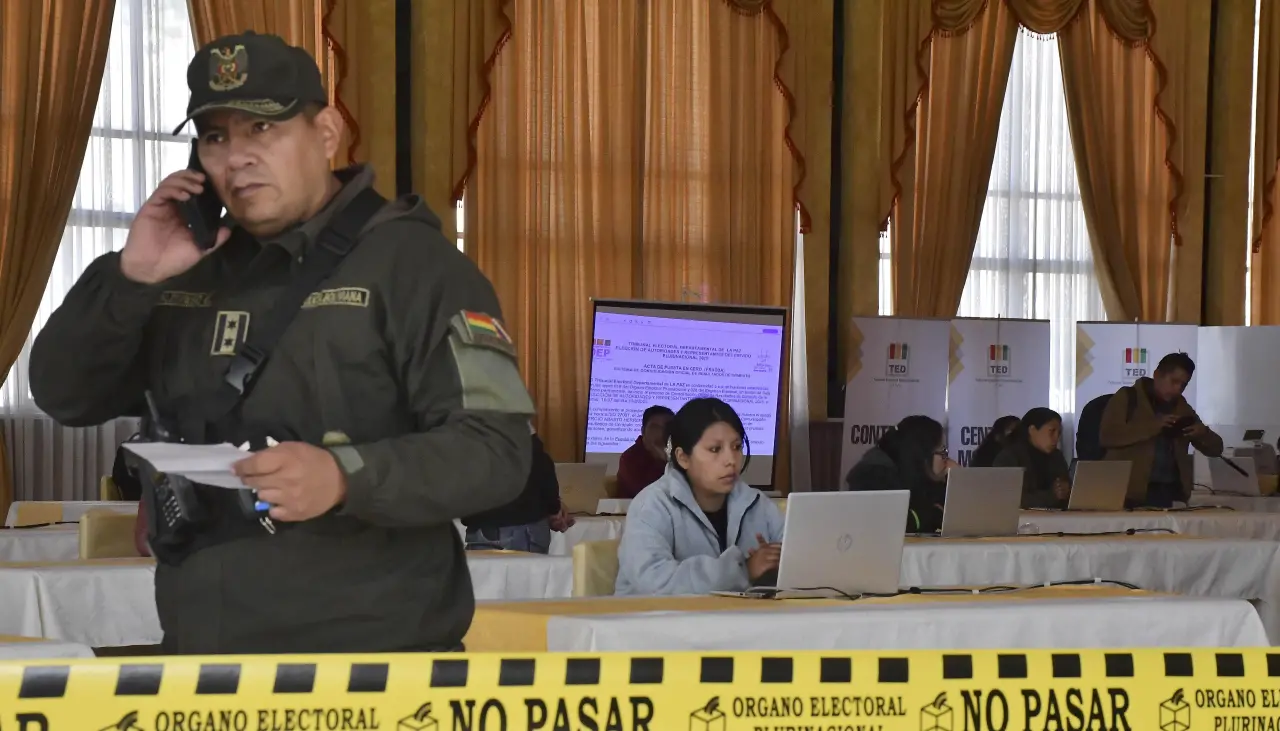 ¿A cuánto asciende la multa por incumplir la restricción vehicular durante la jornada electoral?