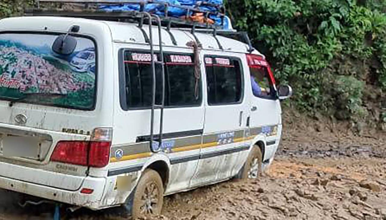 La Paz: Una roca cayó sobre la cabeza de una mujer en un deslizamiento en La Asunta