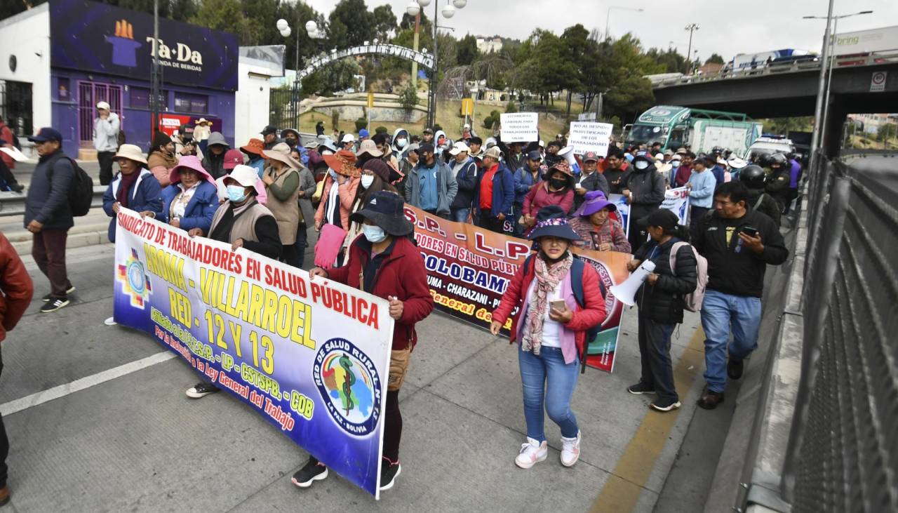 Admiten acción popular presentada por la Gobernación paceña ante posible paro indefinido del sector salud 